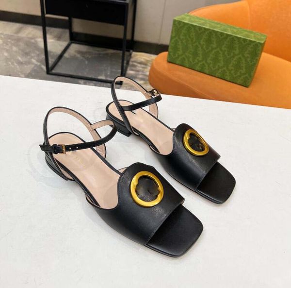 2024 slide designer sandals womens mens slippers flip flops luxury flat thick bottom embroidery printed jelly rubber leather women dress sho, Black
2024 slide designer sandals womens mens slippers flip flops luxury flat thick bottom embroidery printed jelly rubber leather women dress sho, Black