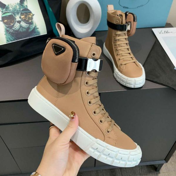 wheel re-nyion high combat sneakers with bag white black lace up flat martin trainers women men platform casual shoes with box
wheel re-nyion high combat sneakers with bag white black lace up flat martin trainers women men platform casual shoes with box