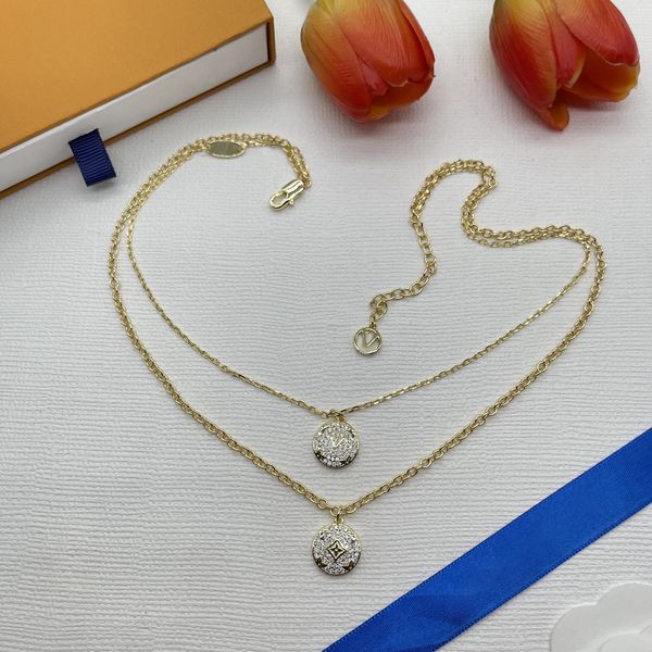 2023 fashion designer new necklace luxury gold and silver alphabet necklace trend simple ladies party travel daily wear gift without box
2023 fashion designer new necklace luxury gold and silver alphabet necklace trend simple ladies party travel daily wear gift without box