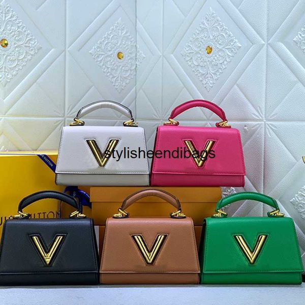 stylisheendibags twist one handle bb whomens designer bag twist-lock designer striking shape handbag m21590 m21589 m59090 women luxury
stylisheendibags twist one handle bb whomens designer bag twist-lock designer striking shape handbag m21590 m21589 m59090 women luxury