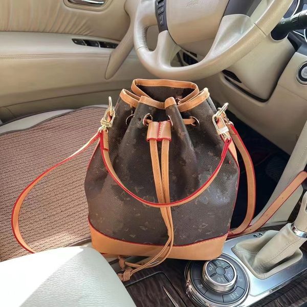 luxury design vintage bucket bagshoulder bags women's fashion retro style one shoulder crossbody bags printed color handbagbucket bag
luxury design vintage bucket bagshoulder bags women's fashion retro style one shoulder crossbody bags printed color handbagbucket bag