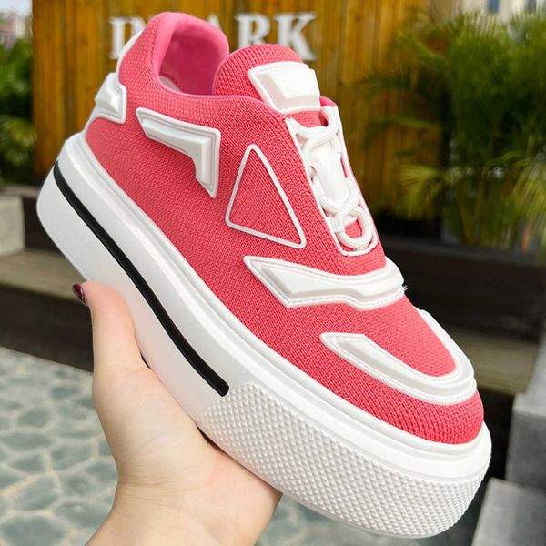 high-quality low-luxury casual shoes for women men red and white two-color design outdoor sports shoes comfortable tpu sole cake shape 35-46, Black
high-quality low-luxury casual shoes for women men red and white two-color design outdoor sports shoes comfortable tpu sole cake shape 35-46, Black