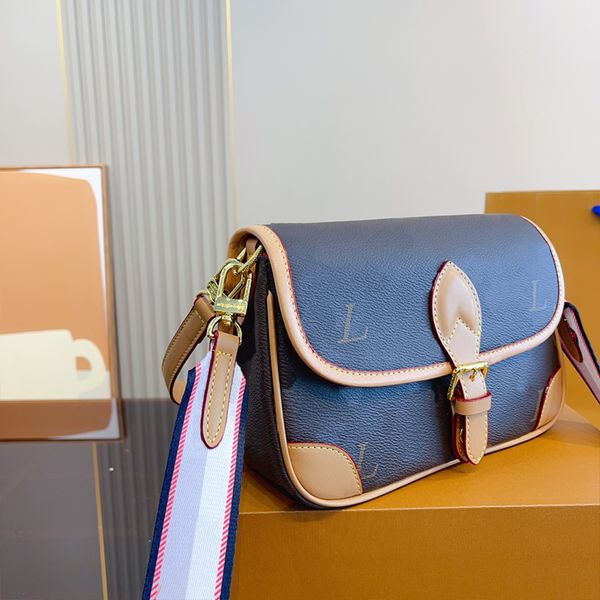 designer designer bag womens tote bag leather shopping totes bags classic brown crossbody ladies sac fashion handbags
designer designer bag womens tote bag leather shopping totes bags classic brown crossbody ladies sac fashion handbags
