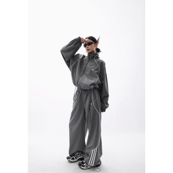 women s t shirt y2k windbreaker coat hooded suit skill style 2000 korean street costume hip hop long sleeved sweater 230504, White
women s t shirt y2k windbreaker coat hooded suit skill style 2000 korean street costume hip hop long sleeved sweater 230504, White