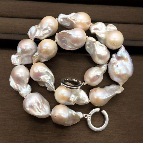 chokers better quality 2030mm large size tissue nucleated flame ball shape baroque freshwater pearl statement necklace oc clasp 230503, Golden;silver
chokers better quality 2030mm large size tissue nucleated flame ball shape baroque freshwater pearl statement necklace oc clasp 230503, Golden;silver