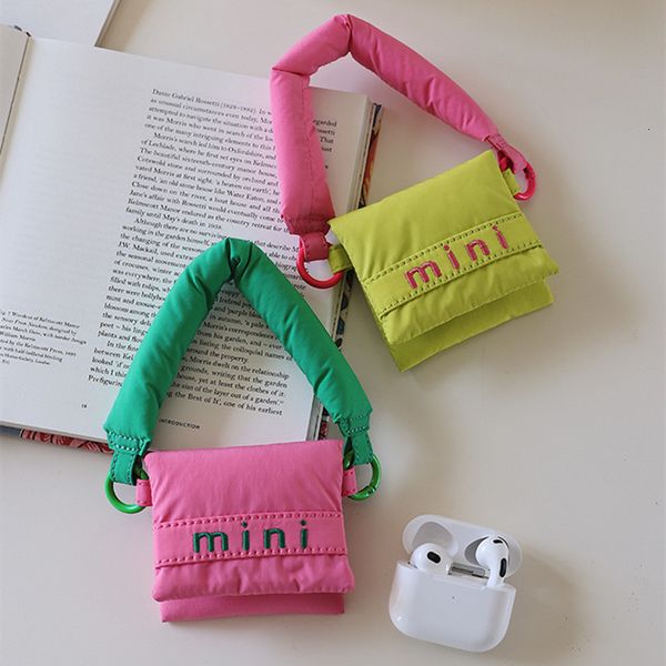 evening bags korean super mini girl bag cute earphone cloth small organizer bag coin bag rose red green storage bag
evening bags korean super mini girl bag cute earphone cloth small organizer bag coin bag rose red green storage bag