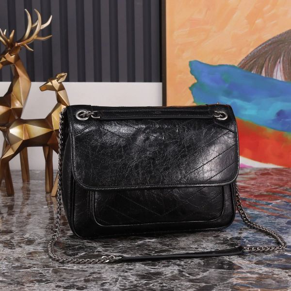 2023 latest designer shoulder bags luxury bag crossbody bag bags fashion handbag for women classic chain bag the tote bag, Black;red
2023 latest designer shoulder bags luxury bag crossbody bag bags fashion handbag for women classic chain bag the tote bag, Black;red