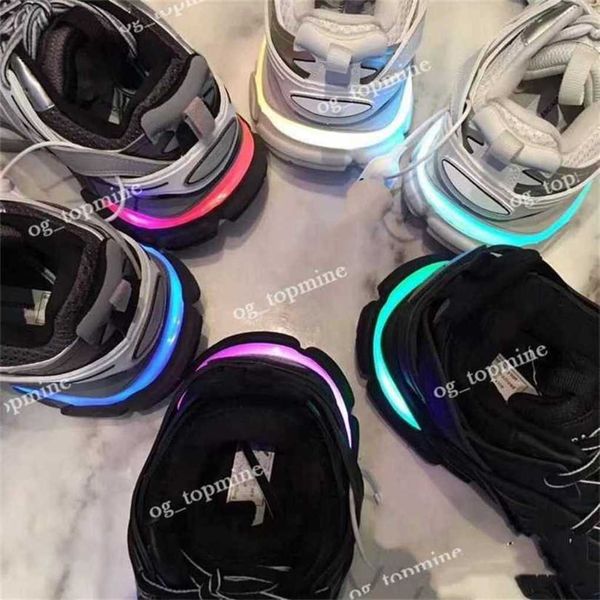 gomma brand designer womens mens casual shoe track 3 3.0 led sneaker lighted balencigas leather trainer nylon printed platform sneakers men
gomma brand designer womens mens casual shoe track 3 3.0 led sneaker lighted balencigas leather trainer nylon printed platform sneakers men