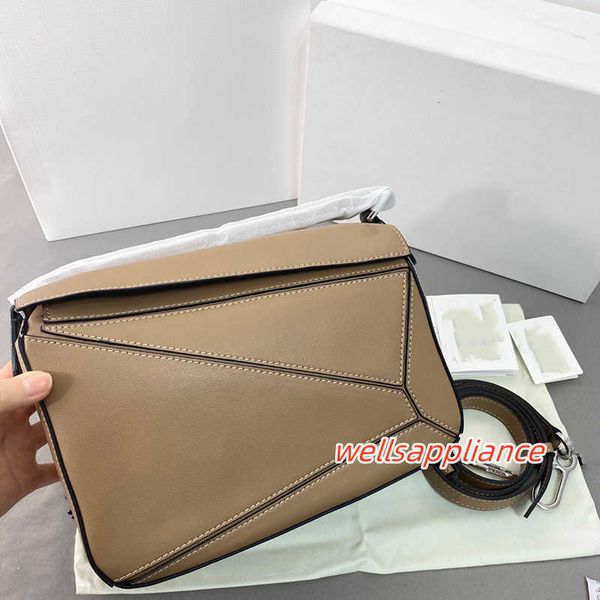 mirror quality designer bag women lady vintage retro box patchwork geometry handbags straps crossbody shoulder tote purse genuine calfskin l, Black
mirror quality designer bag women lady vintage retro box patchwork geometry handbags straps crossbody shoulder tote purse genuine calfskin l, Black