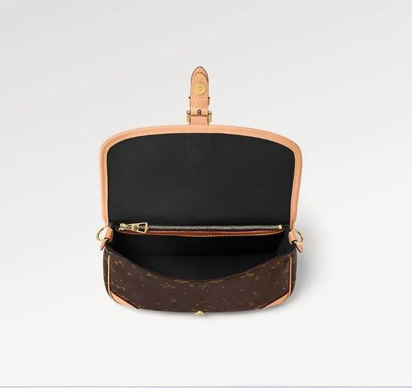 diane designer bag ladies shoulder bag luxury brand classic vintage genuine leather underarm diagonal multipurpose large capacity bag mini t
diane designer bag ladies shoulder bag luxury brand classic vintage genuine leather underarm diagonal multipurpose large capacity bag mini t