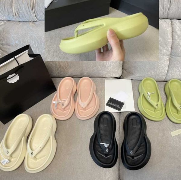 new style interlocking c slippers logo thong sandal sliders women men designer flip flops macaron rubber slides thick bottom platform mule b, Black
new style interlocking c slippers logo thong sandal sliders women men designer flip flops macaron rubber slides thick bottom platform mule b, Black