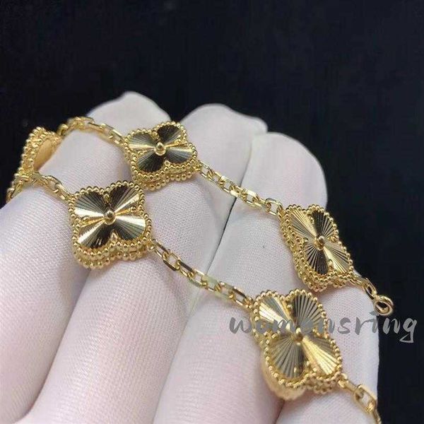 ladies van clover designer bracelet pearl 4 leaf 18k gold laser brand bangle charm bracelets necklace earrings diamond wedding a jewelry, Golden;silver
ladies van clover designer bracelet pearl 4 leaf 18k gold laser brand bangle charm bracelets necklace earrings diamond wedding a jewelry, Golden;silver