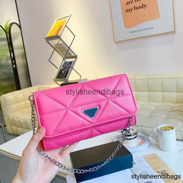 shoulder bags women chain bag flap messenger bags metal triangle sign handbag purse fashion letter manetic clasp interal zipper pockets shou
shoulder bags women chain bag flap messenger bags metal triangle sign handbag purse fashion letter manetic clasp interal zipper pockets shou