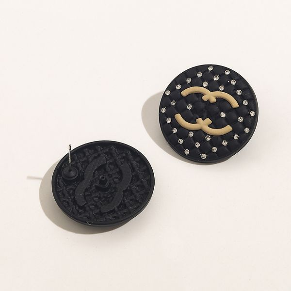 2023 black round dangle earrings womens designer stud earring fashion womens love jewelry brand high sense earrings wedding party gift jewel, Silver
2023 black round dangle earrings womens designer stud earring fashion womens love jewelry brand high sense earrings wedding party gift jewel, Silver