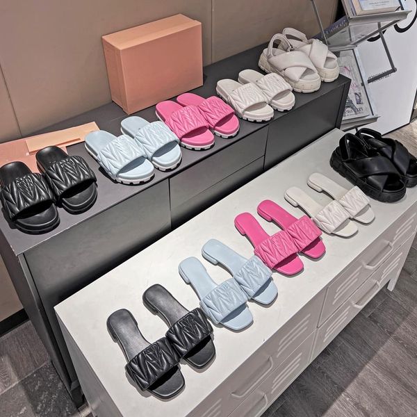 matelasse quilting designer sandals for women ladies low heels chunky thick platform sole soft slides texture leather sliders distinct fashi, Black
matelasse quilting designer sandals for women ladies low heels chunky thick platform sole soft slides texture leather sliders distinct fashi, Black