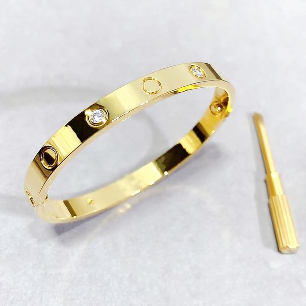 classic luxury love bracelet designer neutral screw stainless steel plated 18k gold jewelry party men's and women's bracelet charm, Golden;silver
classic luxury love bracelet designer neutral screw stainless steel plated 18k gold jewelry party men's and women's bracelet charm, Golden;silver