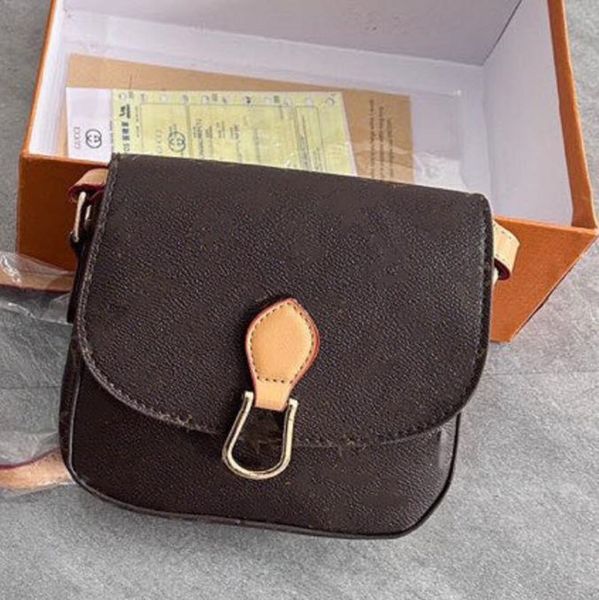 brand 23ss day packs diane stick bag wide women's shoulder bags strap underarm bag single crossbody bag classic old flower
brand 23ss day packs diane stick bag wide women's shoulder bags strap underarm bag single crossbody bag classic old flower