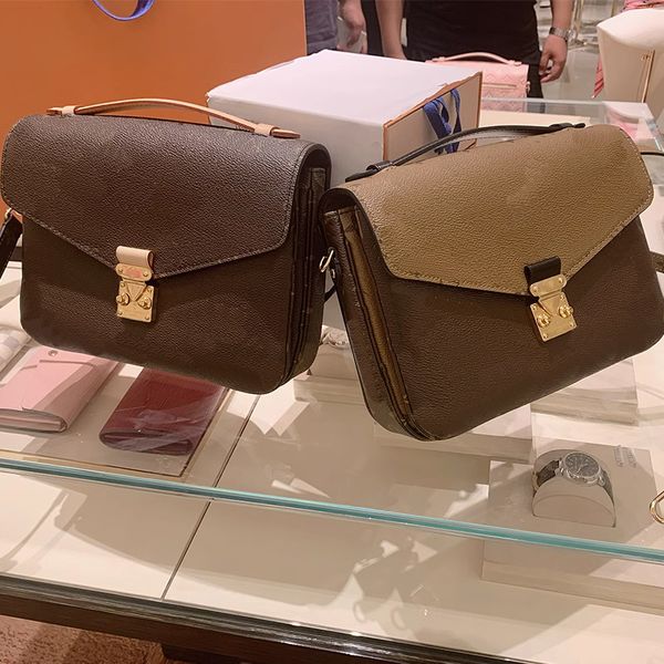 famous designer pochette metis handbag shoulder monogram reverse coated canvas removable and adjustable shoulder straps single handle bags m
famous designer pochette metis handbag shoulder monogram reverse coated canvas removable and adjustable shoulder straps single handle bags m