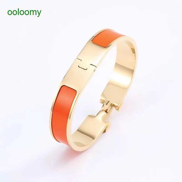 designer h letter bangle luxury brand enamel bracelets men and women fashion bracelets clic narrow bracelet in matte enamel brushed goldplat, Black
designer h letter bangle luxury brand enamel bracelets men and women fashion bracelets clic narrow bracelet in matte enamel brushed goldplat, Black