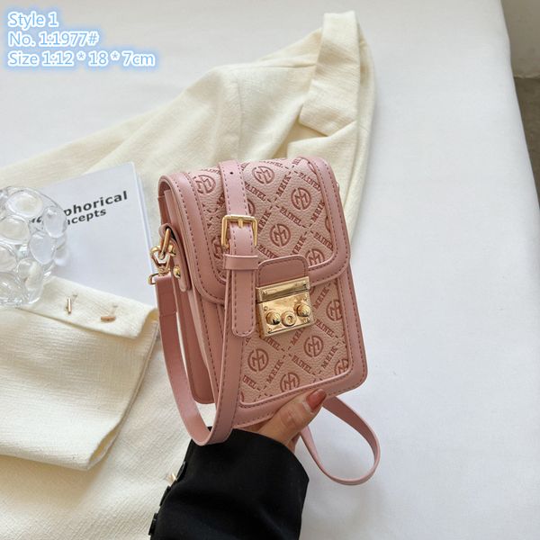 wholesale ladies shoulder bags 3 styles lightweight padded leather backpack small fresh contrast fashion mobile phone bag personalized embos
wholesale ladies shoulder bags 3 styles lightweight padded leather backpack small fresh contrast fashion mobile phone bag personalized embos