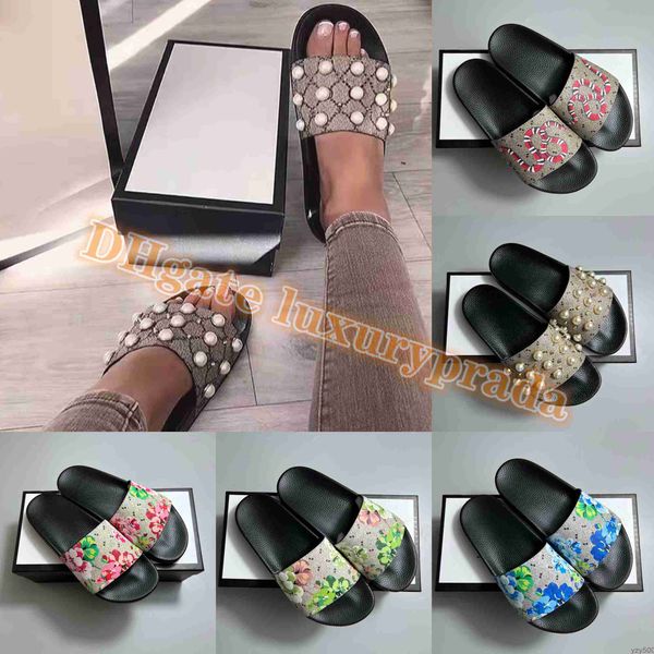 designer slippers slides shoes fashion classics sandal men women summer sandals beach slide flat platform sneaker flip flops slipper with bo, Black
designer slippers slides shoes fashion classics sandal men women summer sandals beach slide flat platform sneaker flip flops slipper with bo, Black