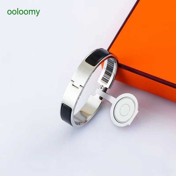 high-end h bangles bracelet for mens and women designer handmade matte enamel open lovers bracelets 44mw, Black
high-end h bangles bracelet for mens and women designer handmade matte enamel open lovers bracelets 44mw, Black