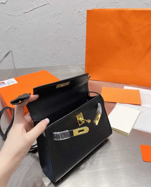 evening bags 2023 designer bag lady handbag high classic light luxury fashion mini hand bill of lading shoulder oblique style bag tote
evening bags 2023 designer bag lady handbag high classic light luxury fashion mini hand bill of lading shoulder oblique style bag tote