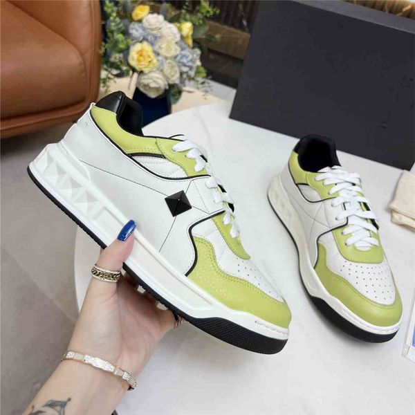 fashion bowling shoes 2023 valentinoity men's and women's outdoor sneakers couple leisure student running shoes 02-021
fashion bowling shoes 2023 valentinoity men's and women's outdoor sneakers couple leisure student running shoes 02-021