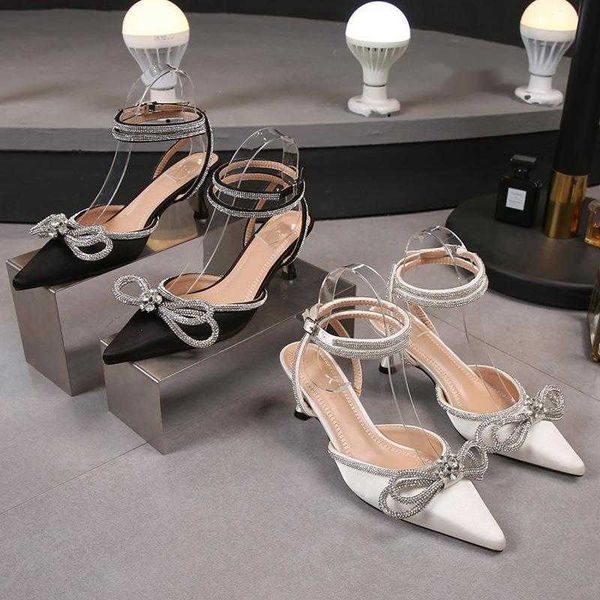 sandals black/white glitter rhinestone women pumps crystal bowknot summer ladies shoes 7cm high heels party prom wedding 230423
sandals black/white glitter rhinestone women pumps crystal bowknot summer ladies shoes 7cm high heels party prom wedding 230423