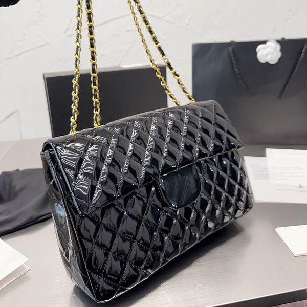 classic flap patent leather large capacity women shoulder bag diamond lattice quilted outdoor shopping designer crossbody bag gold double ch
classic flap patent leather large capacity women shoulder bag diamond lattice quilted outdoor shopping designer crossbody bag gold double ch
