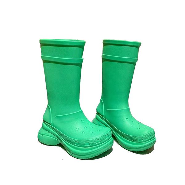 rain boots 2023 fashion brand design women ladies casual waterproof platform hole shoes height round head for females 230504, Black;red
rain boots 2023 fashion brand design women ladies casual waterproof platform hole shoes height round head for females 230504, Black;red