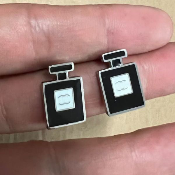 3 colors women designer studs titanium steel perfume bottle luxury couple earrings, Golden;silver
3 colors women designer studs titanium steel perfume bottle luxury couple earrings, Golden;silver
