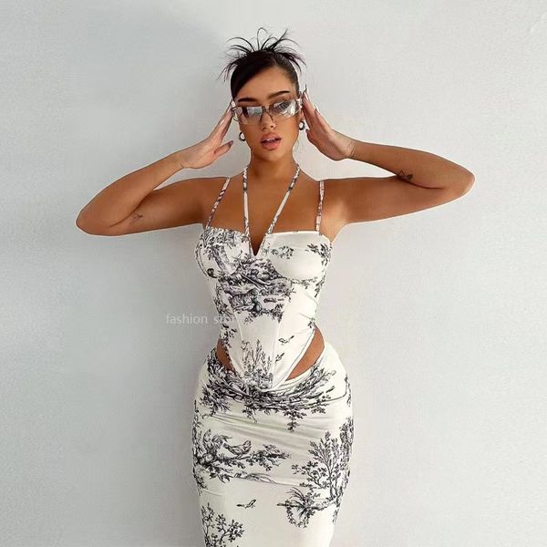 2023 women's fashion summer retro print half skirt two piece fashion casual set, White
2023 women's fashion summer retro print half skirt two piece fashion casual set, White