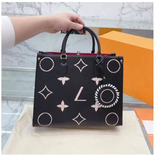 women luxurys designer cowhide totes bags l handbag embossment flowers shouder crossbody ladies handbags side embossed flowers with original
women luxurys designer cowhide totes bags l handbag embossment flowers shouder crossbody ladies handbags side embossed flowers with original