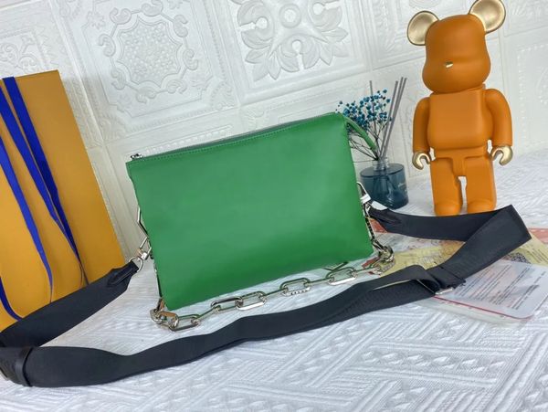 fashion designers cross body women handbags shoulder bags highs quality luxurys flower letter leather lady crossbody original purses chains, Black;red
fashion designers cross body women handbags shoulder bags highs quality luxurys flower letter leather lady crossbody original purses chains, Black;red