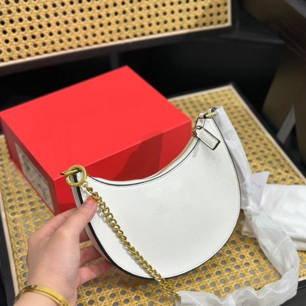 women's handbag designer bag luxury one shoulder bag fashion casual multi-color saddle bag leather chain letter crescent bag travel ban
women's handbag designer bag luxury one shoulder bag fashion casual multi-color saddle bag leather chain letter crescent bag travel ban