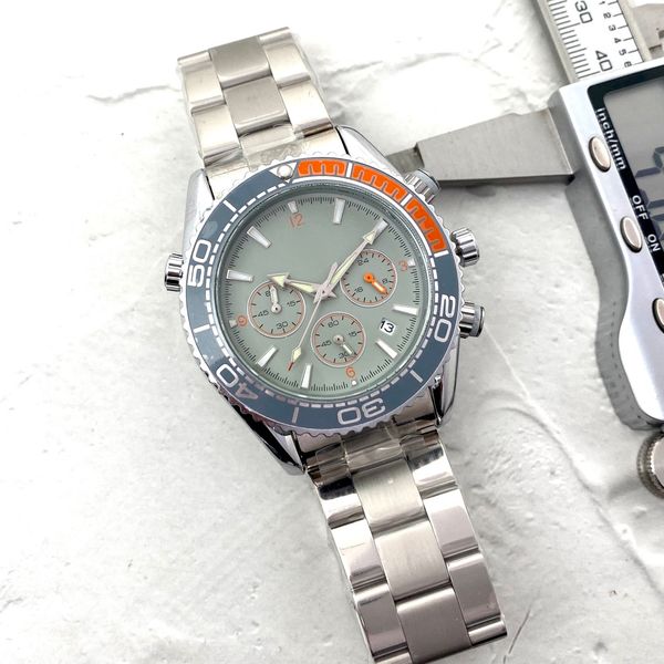 luxury men's and women's watch, stainless steel strap, quartz movement, waterproof, fashionable and trendy men's aaa watch, Slivery;brown
luxury men's and women's watch, stainless steel strap, quartz movement, waterproof, fashionable and trendy men's aaa watch, Slivery;brown