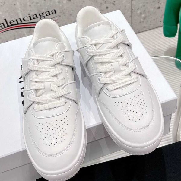 triumphal arch new little white shoes low casual panda leather lace up women's singles
triumphal arch new little white shoes low casual panda leather lace up women's singles