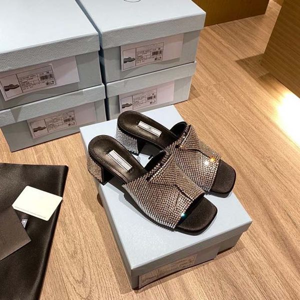 designer sandals full diamond series women's leather sandals triangle classic logo sandals women's luxury designer slippers, Black
designer sandals full diamond series women's leather sandals triangle classic logo sandals women's luxury designer slippers, Black