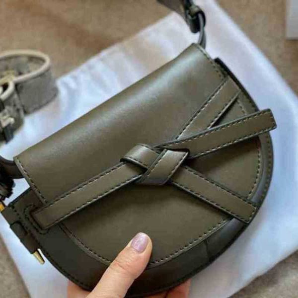 bags tote women leather saddle messenger fashion lightweight handbag shoulder brown brand designer crossbody female purses 1225
bags tote women leather saddle messenger fashion lightweight handbag shoulder brown brand designer crossbody female purses 1225