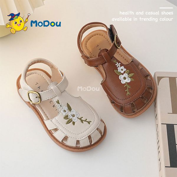 sandals mo dou spring and summer style sandals ultrafiber skin vamp skin friendly lining rubber sole hook and loop breather 230505, Black;red
sandals mo dou spring and summer style sandals ultrafiber skin vamp skin friendly lining rubber sole hook and loop breather 230505, Black;red
