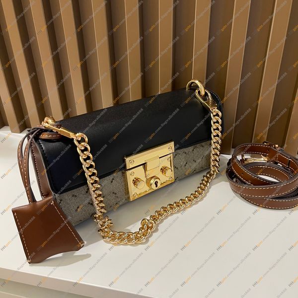 mini padlock shoulder bag designer bag luxurys woman handbags women purses canvas leather crossbody removable chain and leather strap flap w
mini padlock shoulder bag designer bag luxurys woman handbags women purses canvas leather crossbody removable chain and leather strap flap w