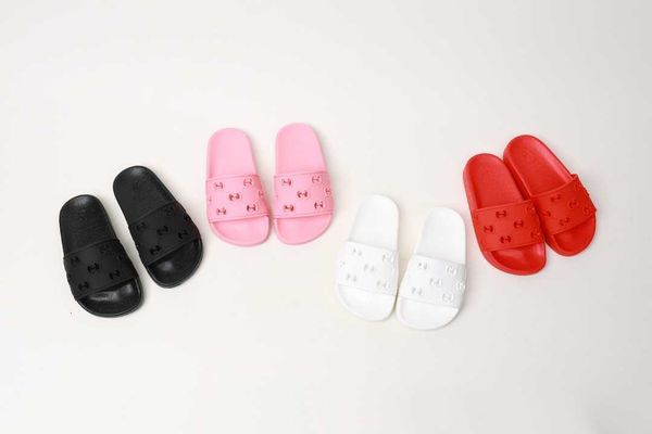 23 summer new children' classic versatile slippers sandals simple and comfortable summer essential, Black;grey
23 summer new children' classic versatile slippers sandals simple and comfortable summer essential, Black;grey
