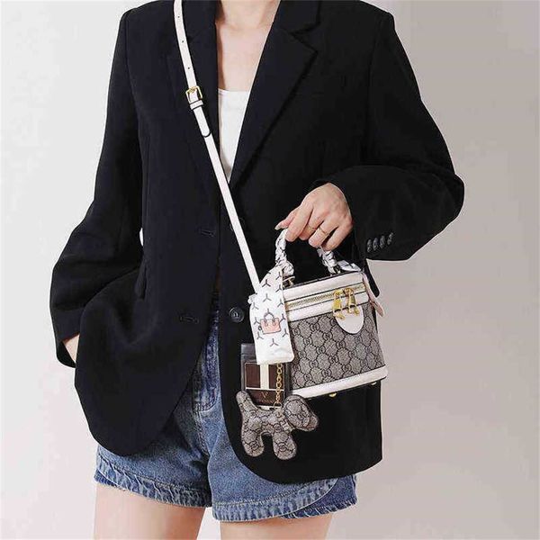 handbags outlet small women 2023 new design sense portable bucket bag style explosion sling single shoulder messenger bag
handbags outlet small women 2023 new design sense portable bucket bag style explosion sling single shoulder messenger bag