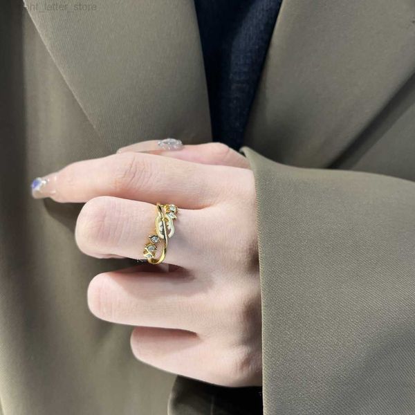 designer classic design wedding rings fashion hollow out spiral diamond ring 18k gold plated ring designer jewelry accessories couple love g, Slivery;golden
designer classic design wedding rings fashion hollow out spiral diamond ring 18k gold plated ring designer jewelry accessories couple love g, Slivery;golden