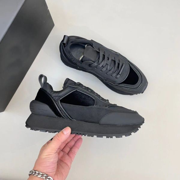 luxury men mesh runs racer sneaker shoes sports low-suede & nylon skateboard walking tpu platform chunky soles casual eu38-46 with box, Black
luxury men mesh runs racer sneaker shoes sports low-suede & nylon skateboard walking tpu platform chunky soles casual eu38-46 with box, Black