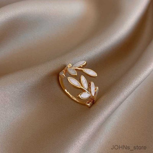 band rings new luxury branch shape rings for women party exquisite finger ring girls minimalist unusual jewelry gifts, Silver
band rings new luxury branch shape rings for women party exquisite finger ring girls minimalist unusual jewelry gifts, Silver