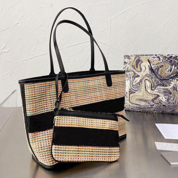 shopping bags luxurys designers handbag women bag large quantity totes quanlity comes with a small weaving style
shopping bags luxurys designers handbag women bag large quantity totes quanlity comes with a small weaving style