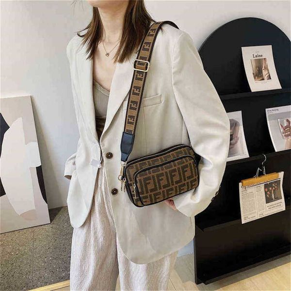 handbags outlet autumn new messenger wide belt simple cylinder embossed pillow women's sling single shoulder bag
handbags outlet autumn new messenger wide belt simple cylinder embossed pillow women's sling single shoulder bag
