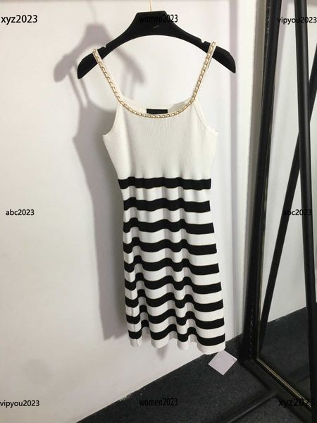 dresses for woman sling skirt ladies metal chain decoration dress elastic knitted dress spring fashion new product, Black;gray
dresses for woman sling skirt ladies metal chain decoration dress elastic knitted dress spring fashion new product, Black;gray